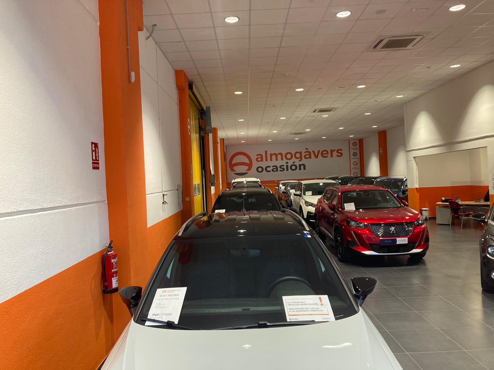Concesionario Auto Almogàvers Ocasió exposición de coches