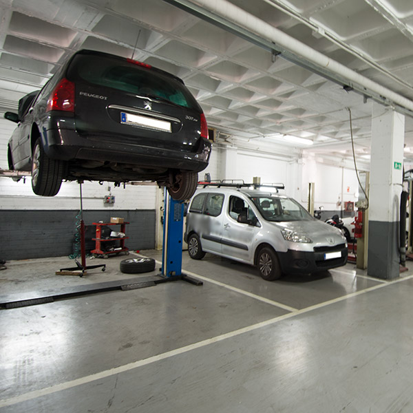 Taller Oficial Peugeot Poble Nou